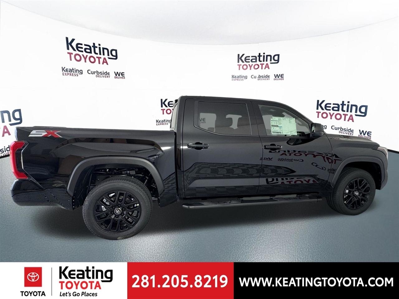 Toyota Tundra SR5 CrewMax 4WD 2026