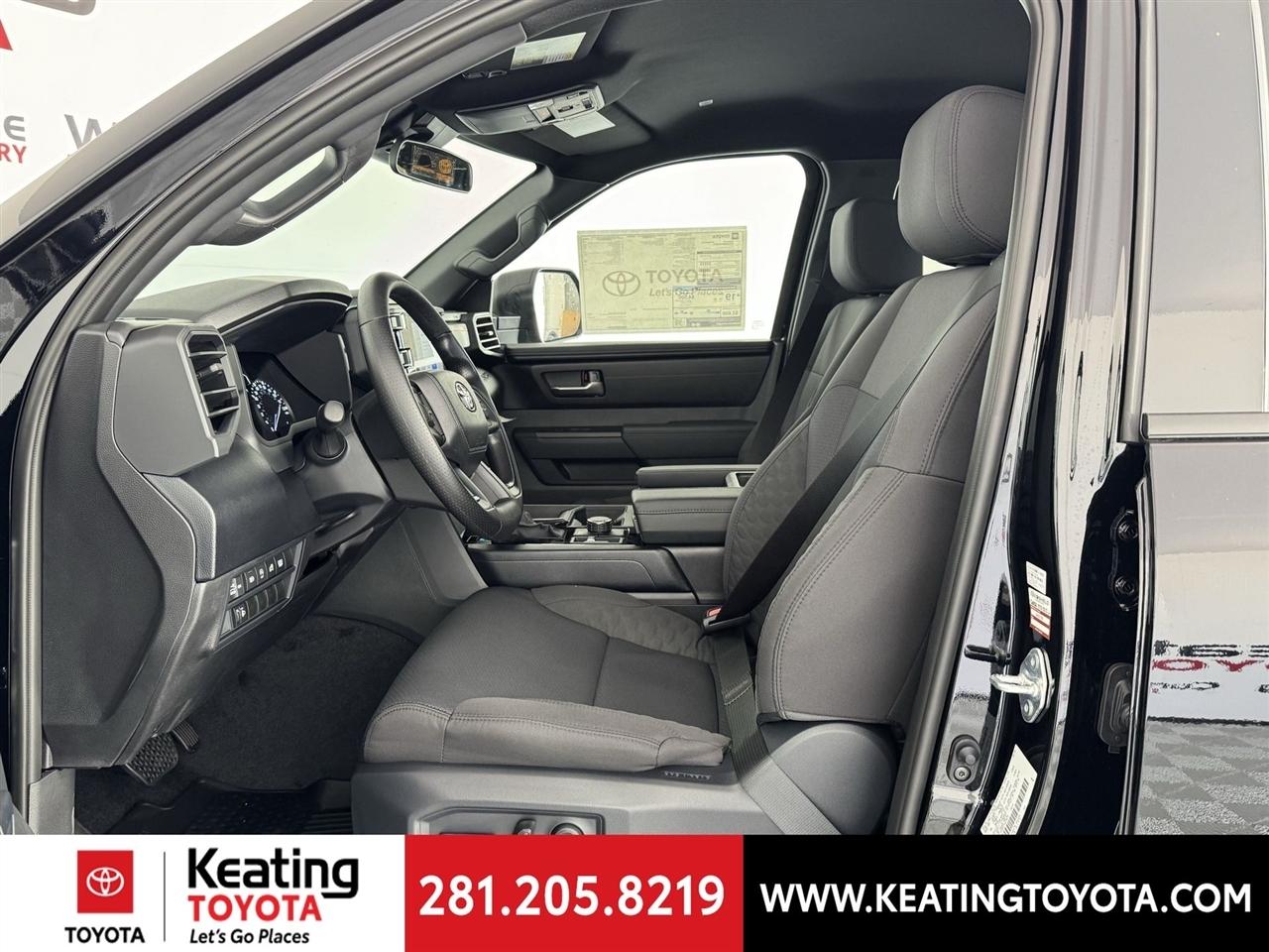 Toyota Tundra SR5 CrewMax 4WD 2026