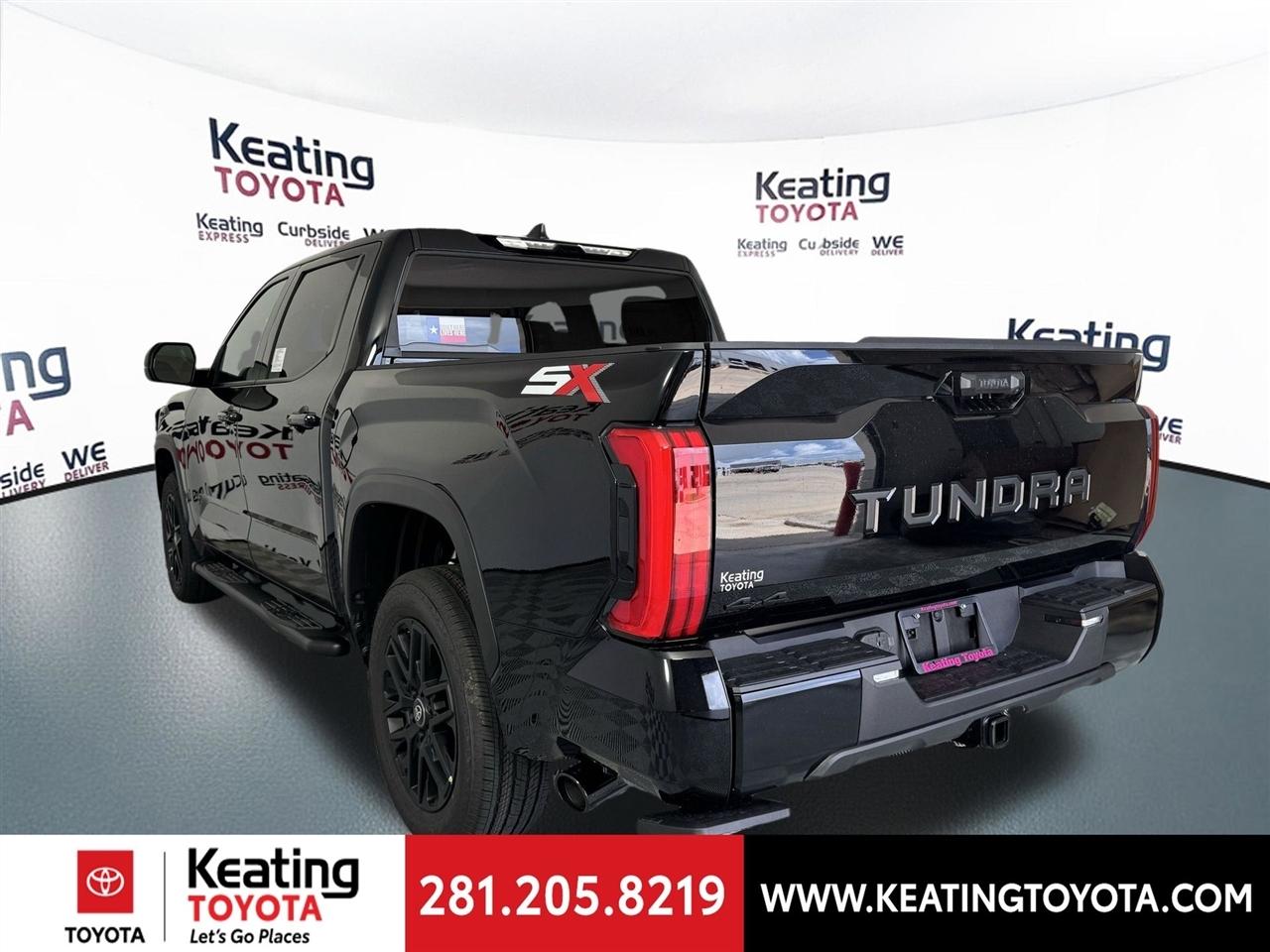 Toyota Tundra SR5 CrewMax 4WD 2026