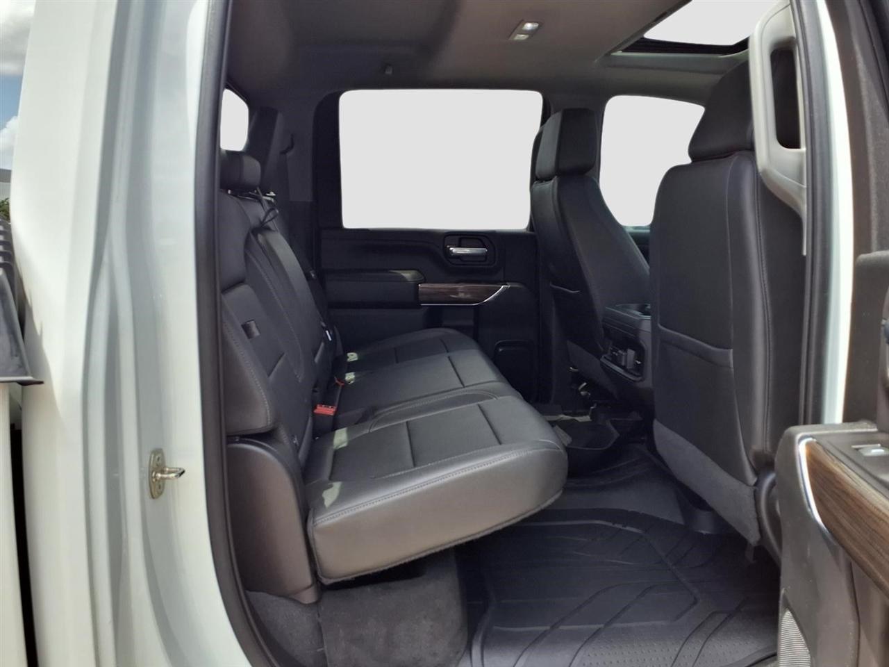 Chevrolet Silverado 2500HD LT Crew Cab Long Box 4WD 2022
