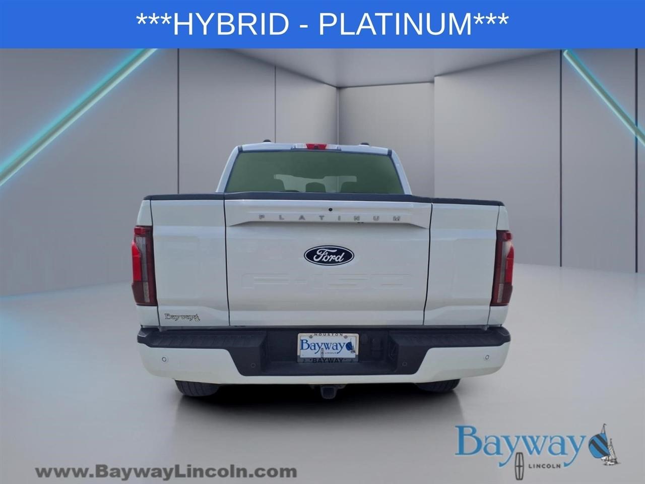 Ford F-150 Platinum SuperCrew 4WD 2025
