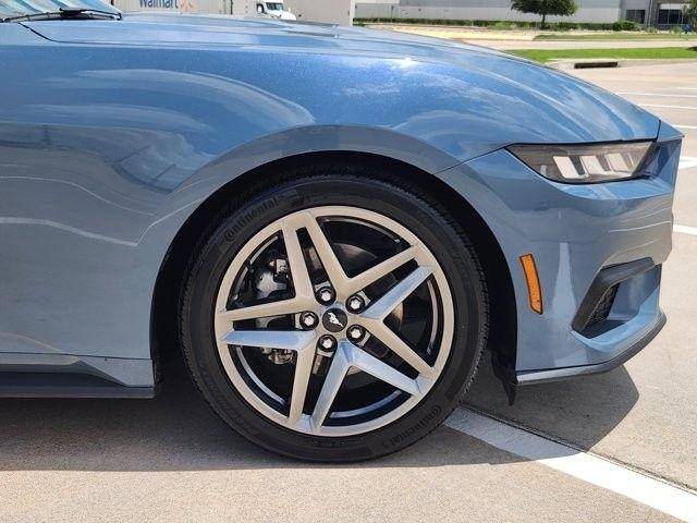 Ford Mustang EcoBoost Coupe 2025