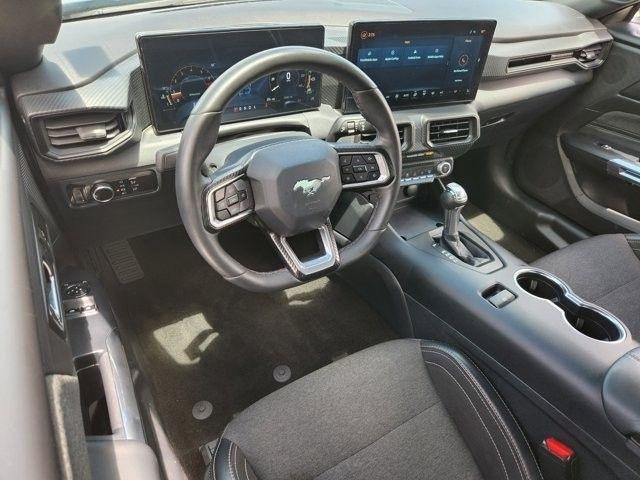Ford Mustang EcoBoost Coupe 2025