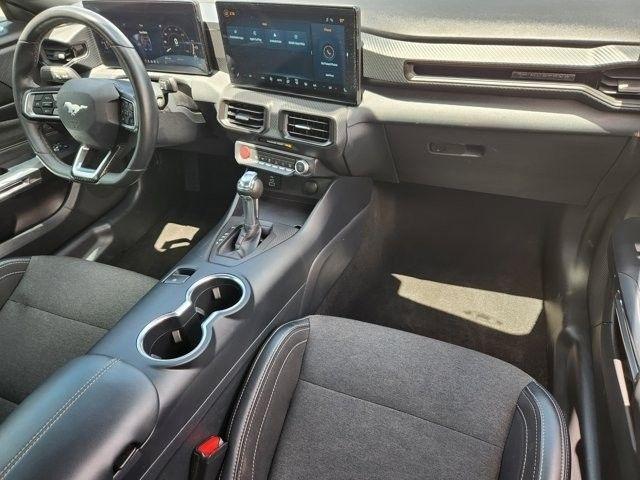 Ford Mustang EcoBoost Coupe 2025