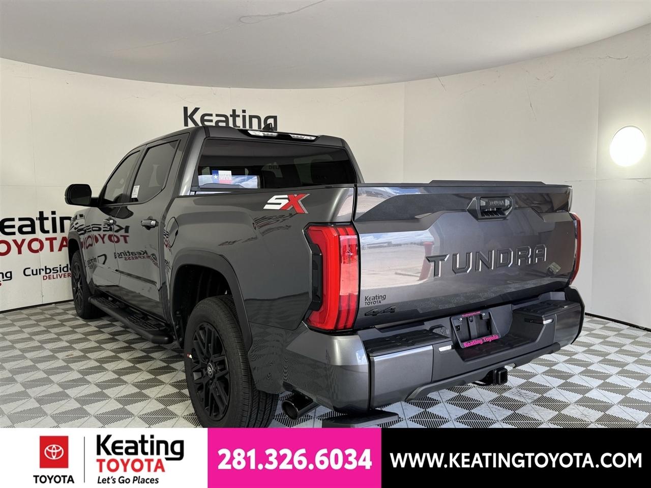 Toyota Tundra SR5 CrewMax 4WD 2026