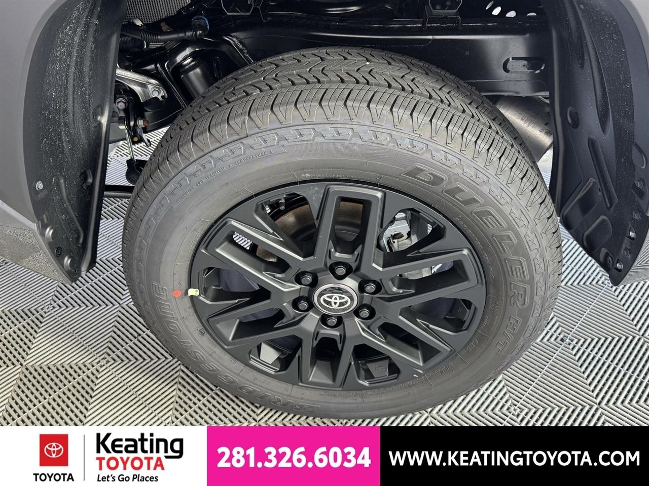 Toyota Tundra SR5 CrewMax 4WD 2026