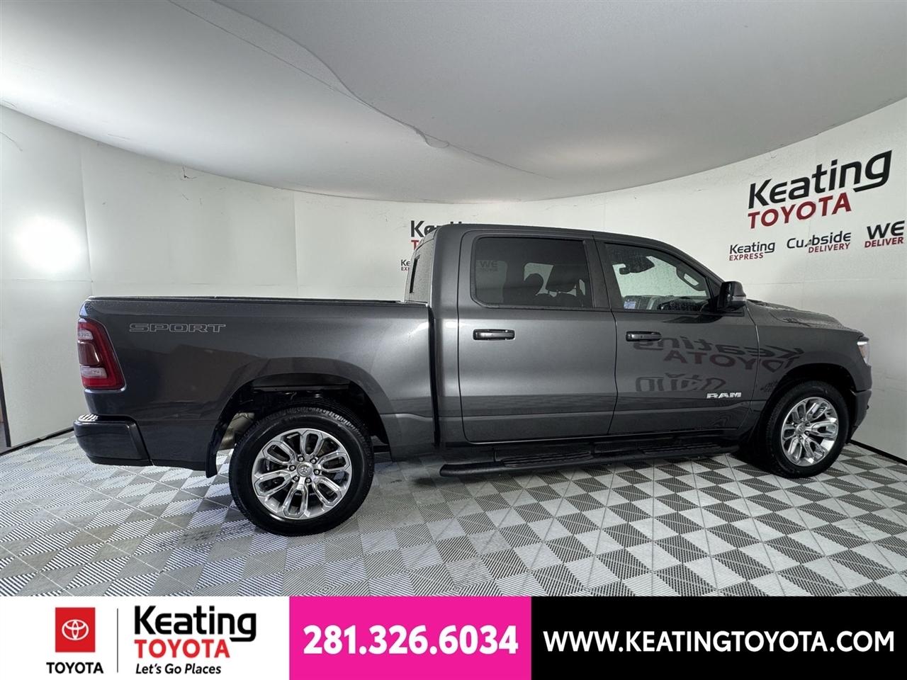 RAM 1500 Laramie Crew Cab SWB 4WD 2023