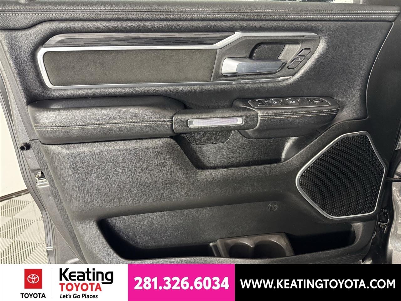RAM 1500 Laramie Crew Cab SWB 4WD 2023