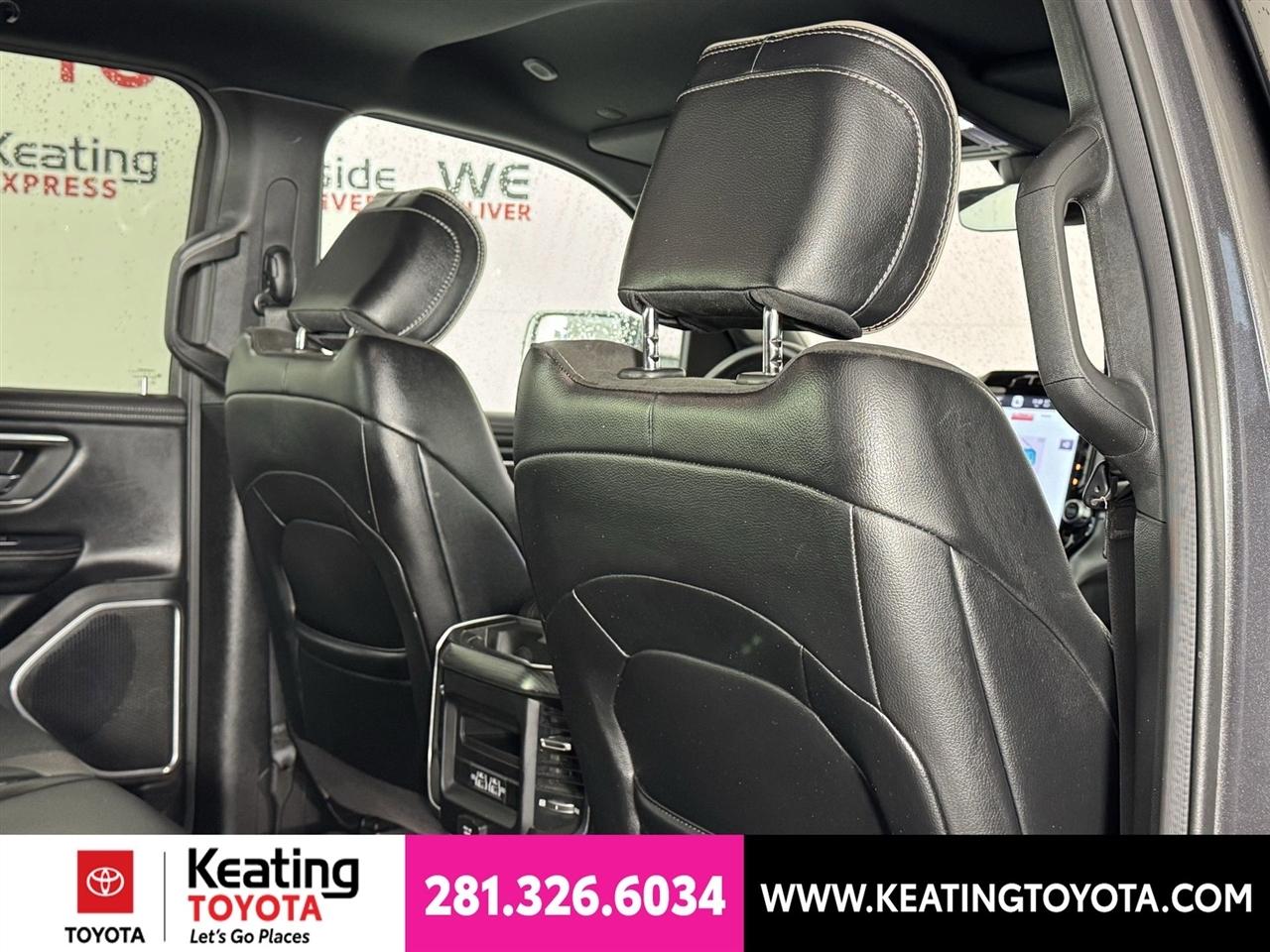 RAM 1500 Laramie Crew Cab SWB 4WD 2023