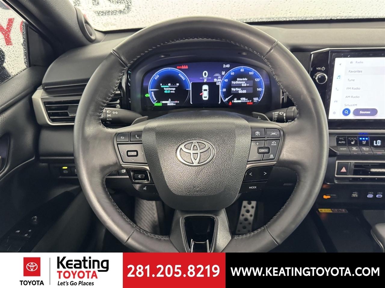 Toyota Camry Hybrid XLE 2025