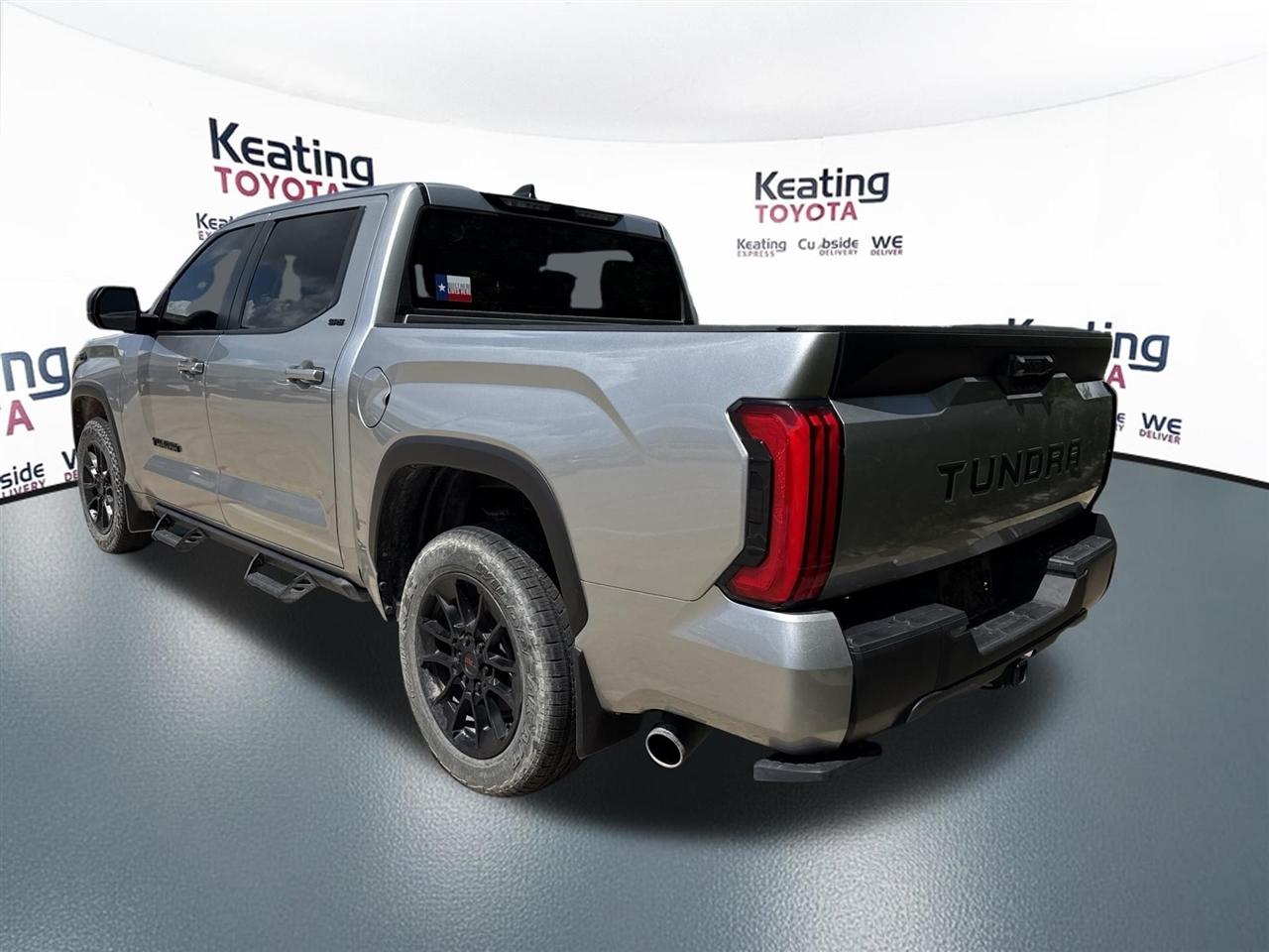 Toyota Tundra SR5 CrewMax 2WD 2024