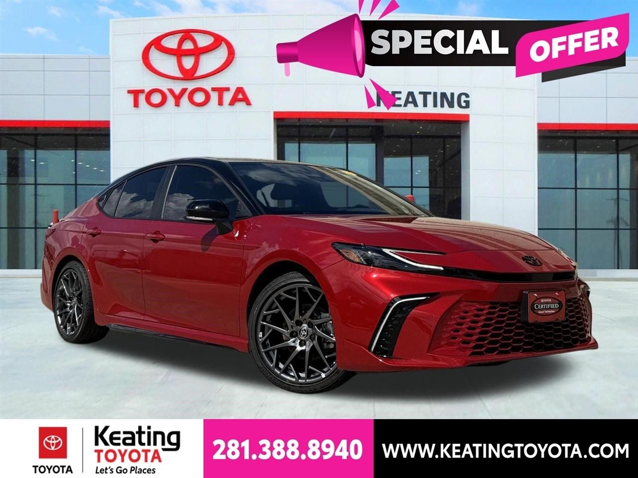 Toyota Camry Hybrid XLE 2026