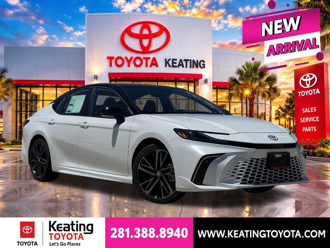 Toyota Camry Hybrid XLE 2026