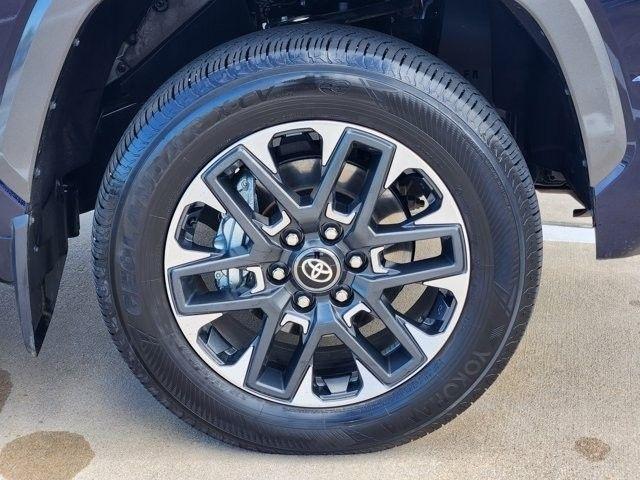 Toyota Tundra Limited CrewMax 4WD 2026