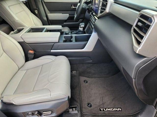 Toyota Tundra Limited CrewMax 4WD 2026