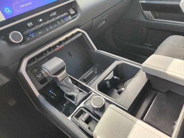 Toyota Tundra Limited CrewMax 4WD 2026