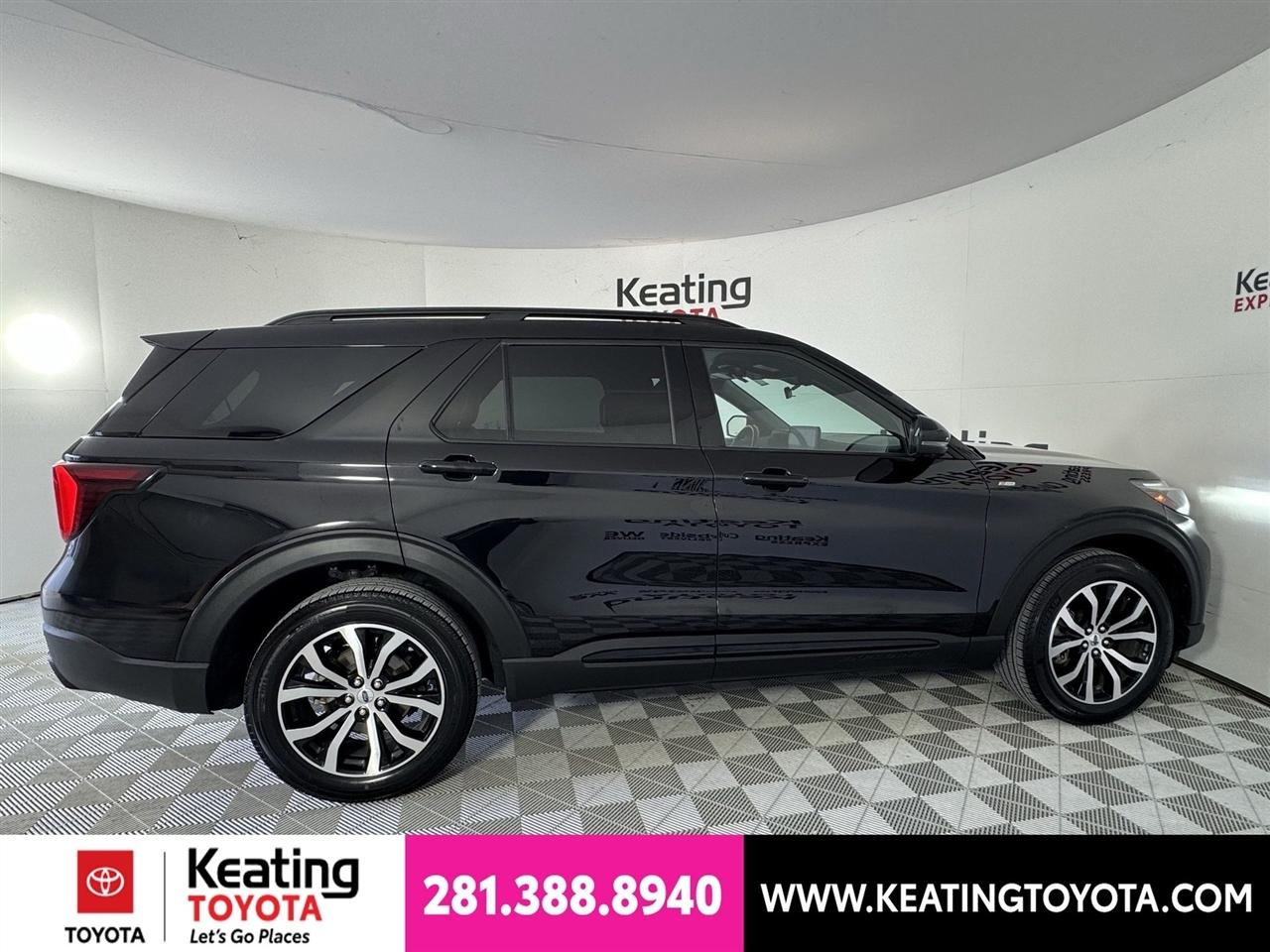 Ford Explorer  2025