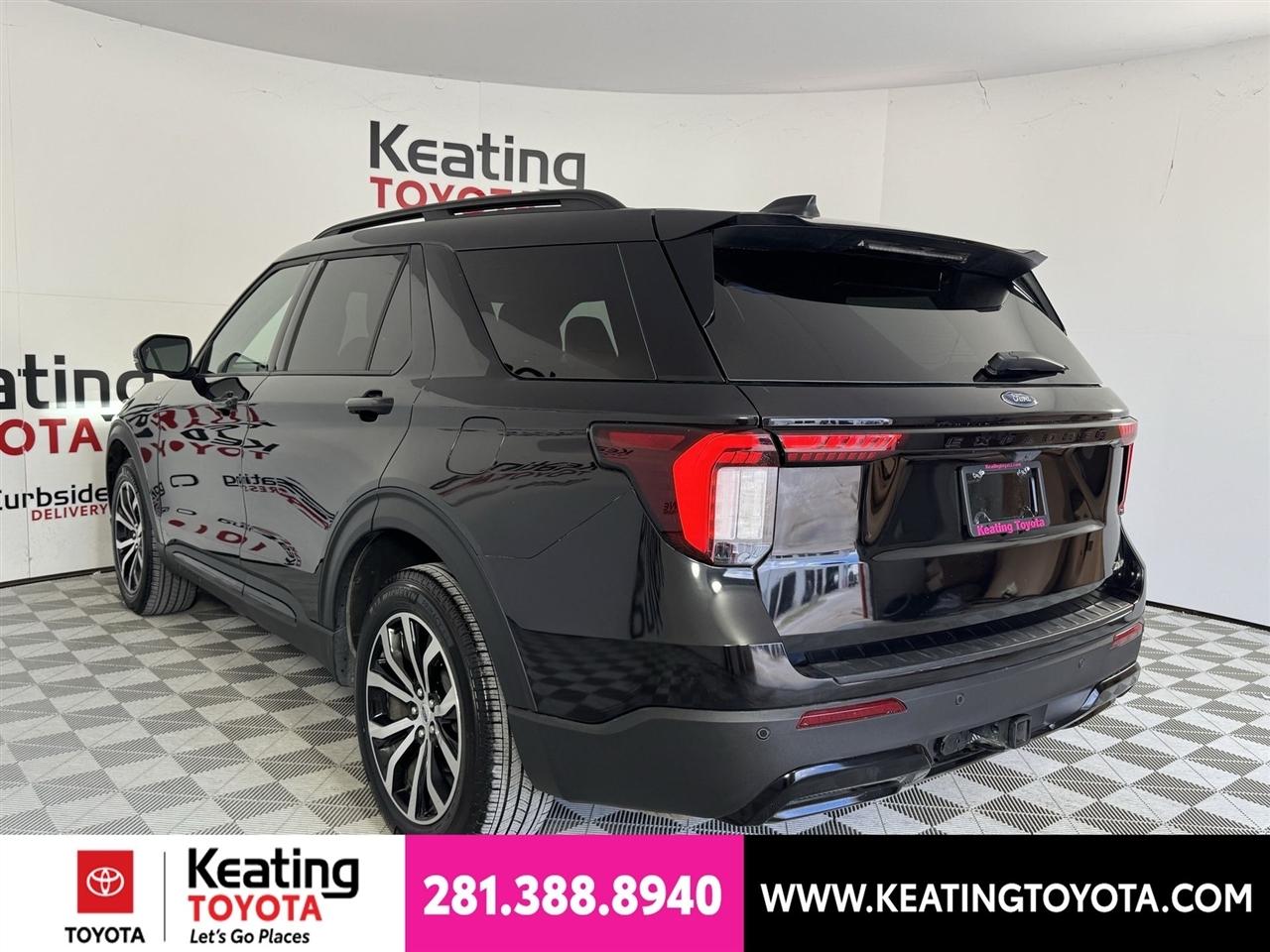 Ford Explorer  2025