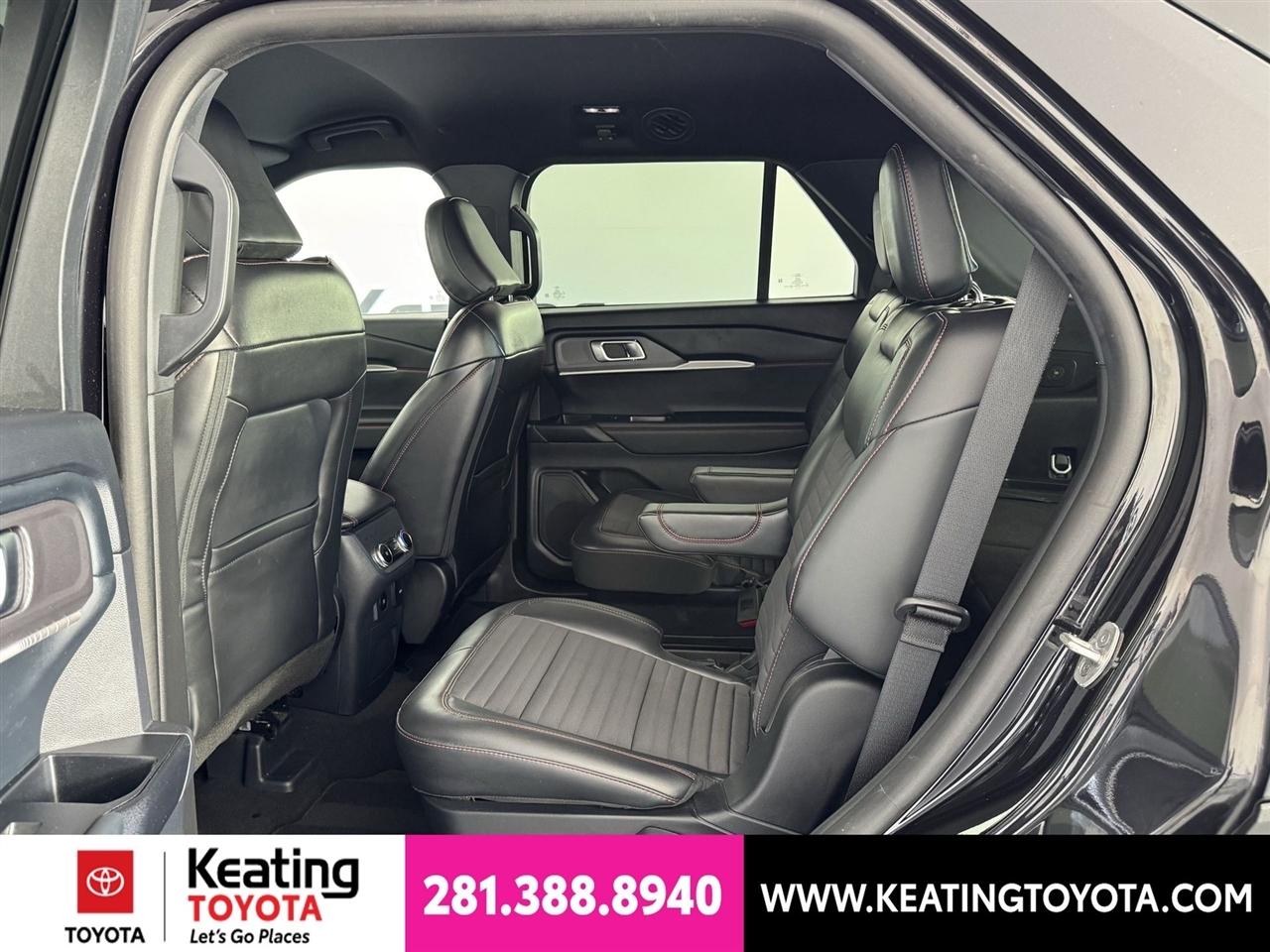 Ford Explorer  2025