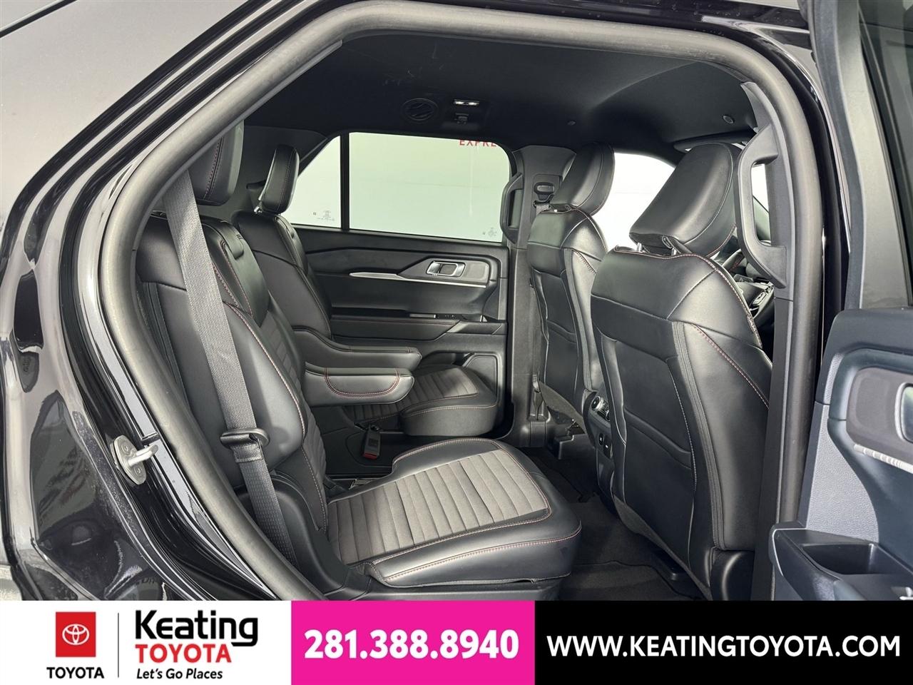Ford Explorer  2025