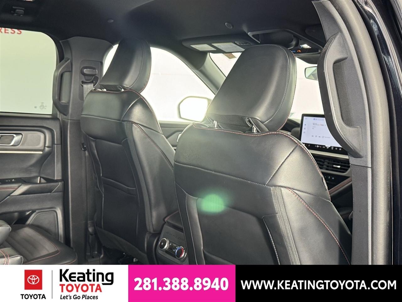 Ford Explorer  2025