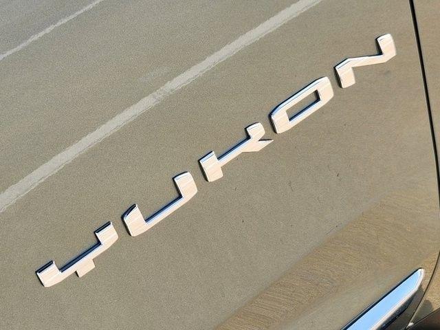 GMC Yukon SLT 2WD 2024