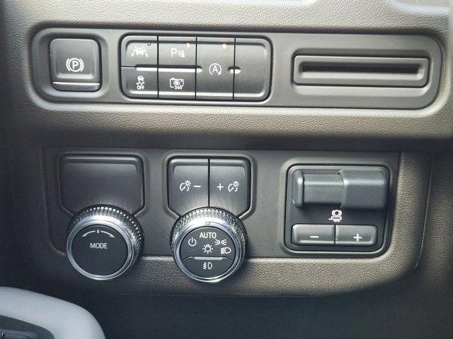 GMC Yukon SLT 2WD 2024