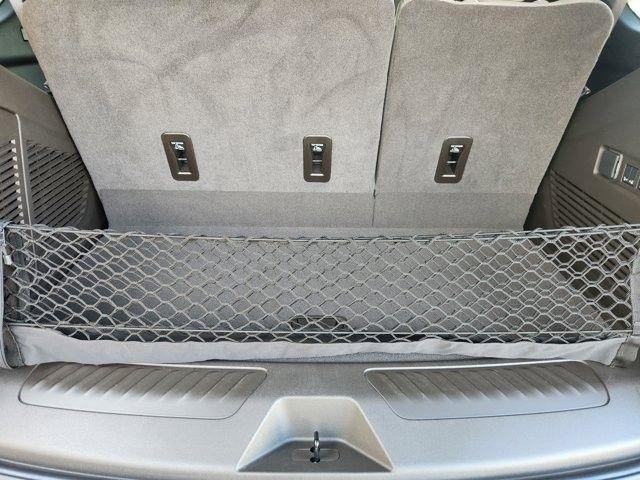 GMC Yukon SLT 2WD 2024