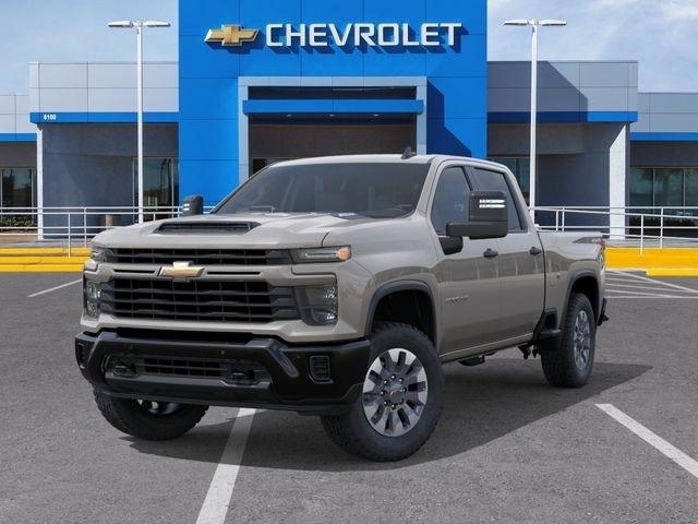 Chevrolet Silverado 2500HD Custom Crew Cab Long Box 4WD 2026