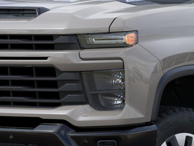 Chevrolet Silverado 2500HD Custom Crew Cab Long Box 4WD 2026