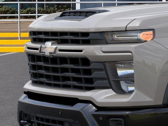 Chevrolet Silverado 2500HD Custom Crew Cab Long Box 4WD 2026