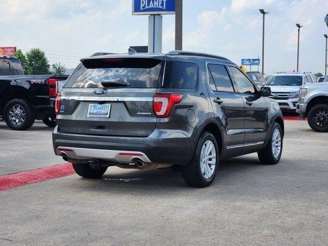 Ford Explorer XLT FWD 2016