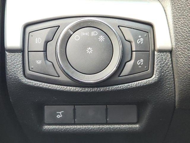 Ford Explorer XLT FWD 2016