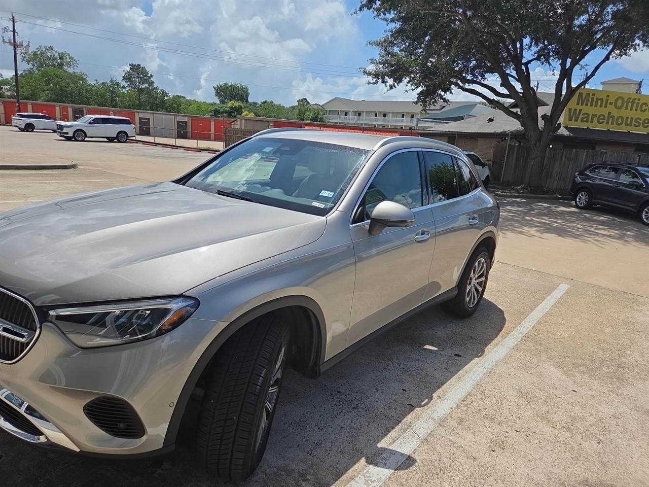 Mercedes-Benz GLC-Class GLC300 2024
