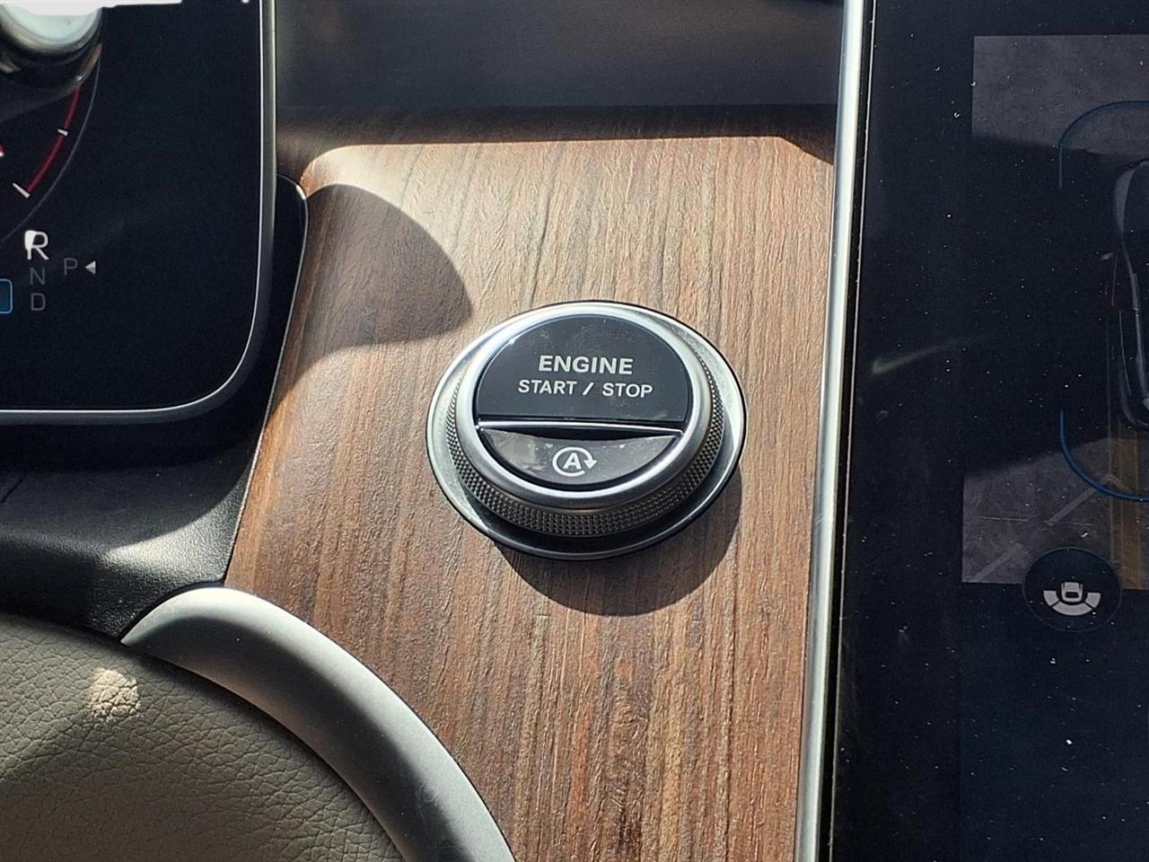 Mercedes-Benz GLC-Class GLC300 2024