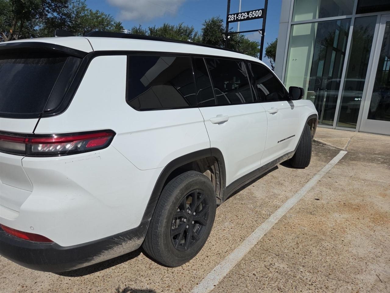 Jeep Grand Cherokee L Laredo 2024