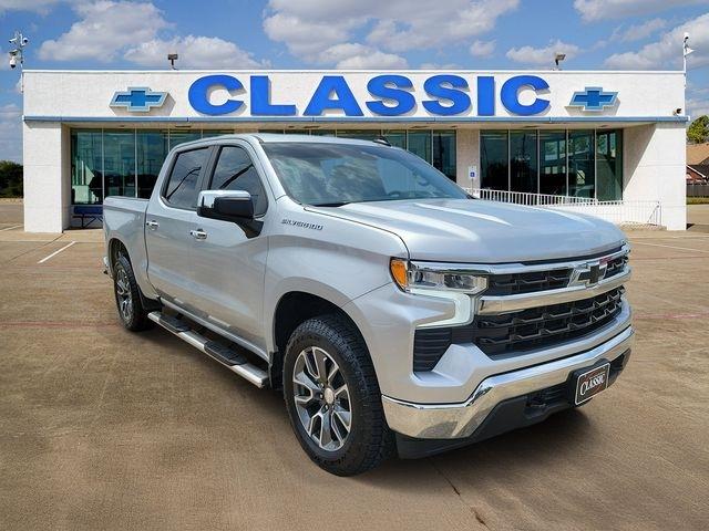 2022 Chevrolet Silverado 1500 LT-L Crew Cab 4WD