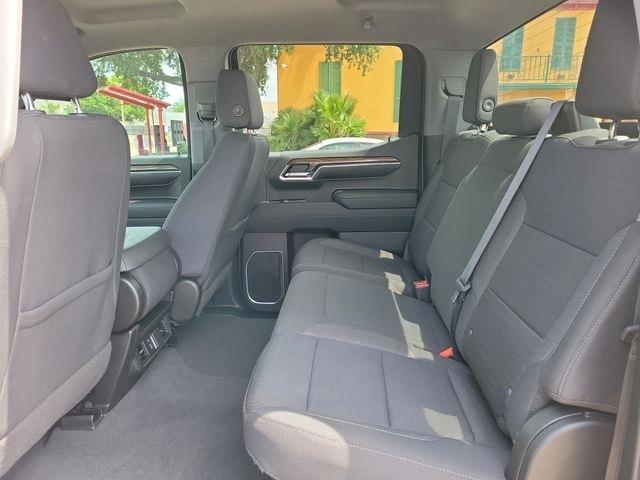 Chevrolet Silverado 1500 LT-L Crew Cab 4WD 2022