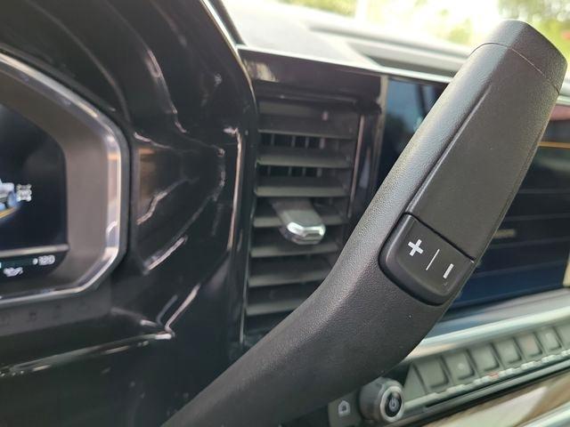 Chevrolet Silverado 1500 LT-L Crew Cab 4WD 2022