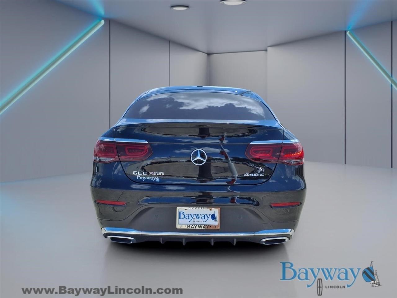 Mercedes-Benz GLC-Class Coupe GLC300 4MATIC 2022