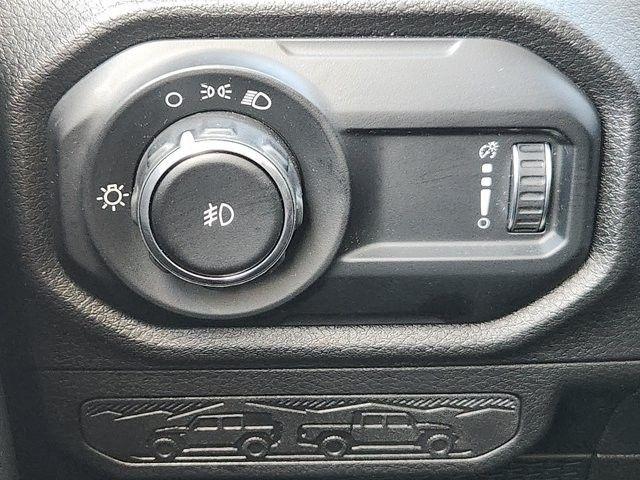 Jeep Wrangler Sport 2025