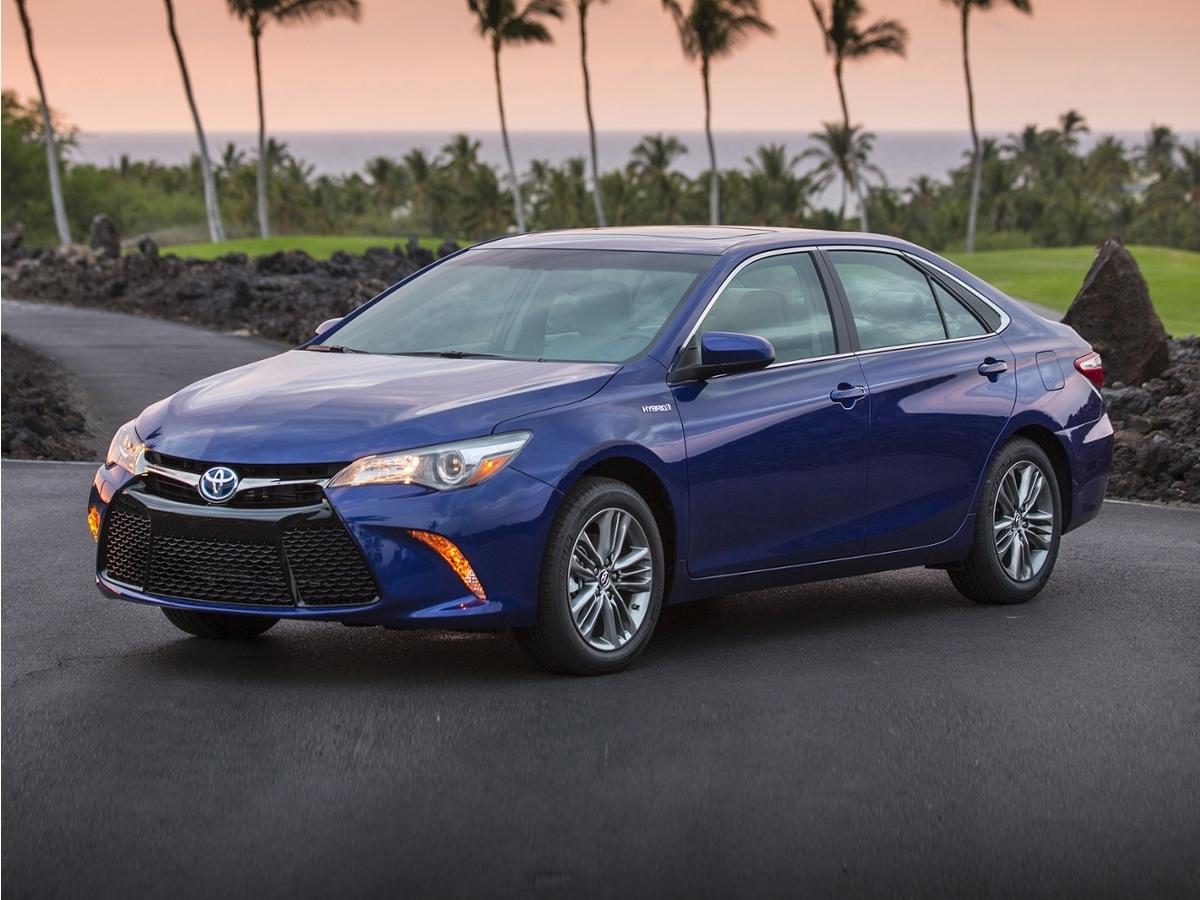 Toyota Camry Hybrid SE 2017