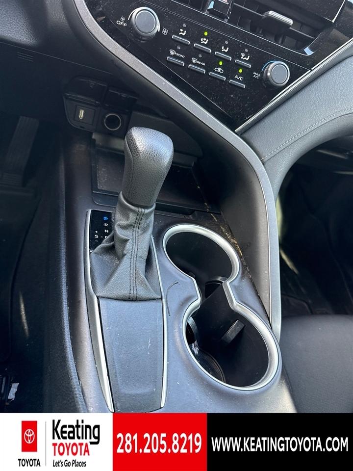Toyota Camry LE 2021