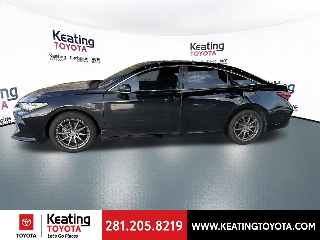 Toyota Avalon XLE 2019