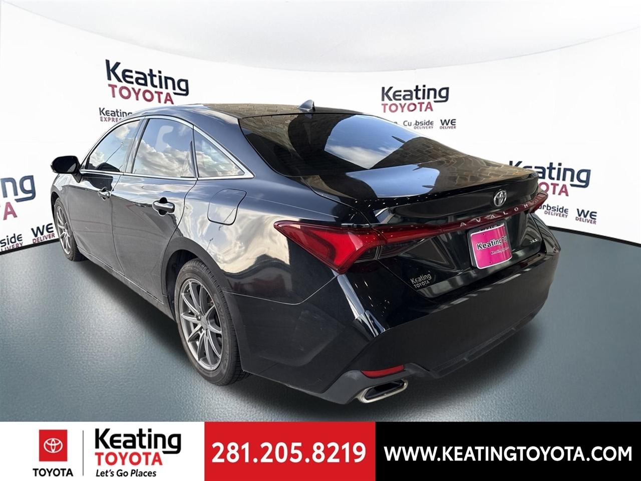 Toyota Avalon XLE 2019