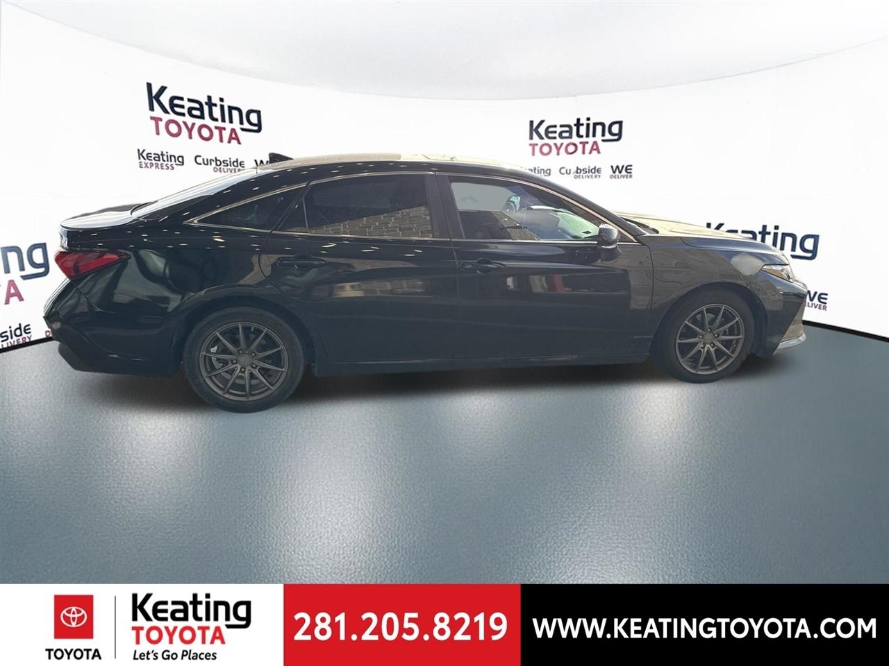 Toyota Avalon XLE 2019