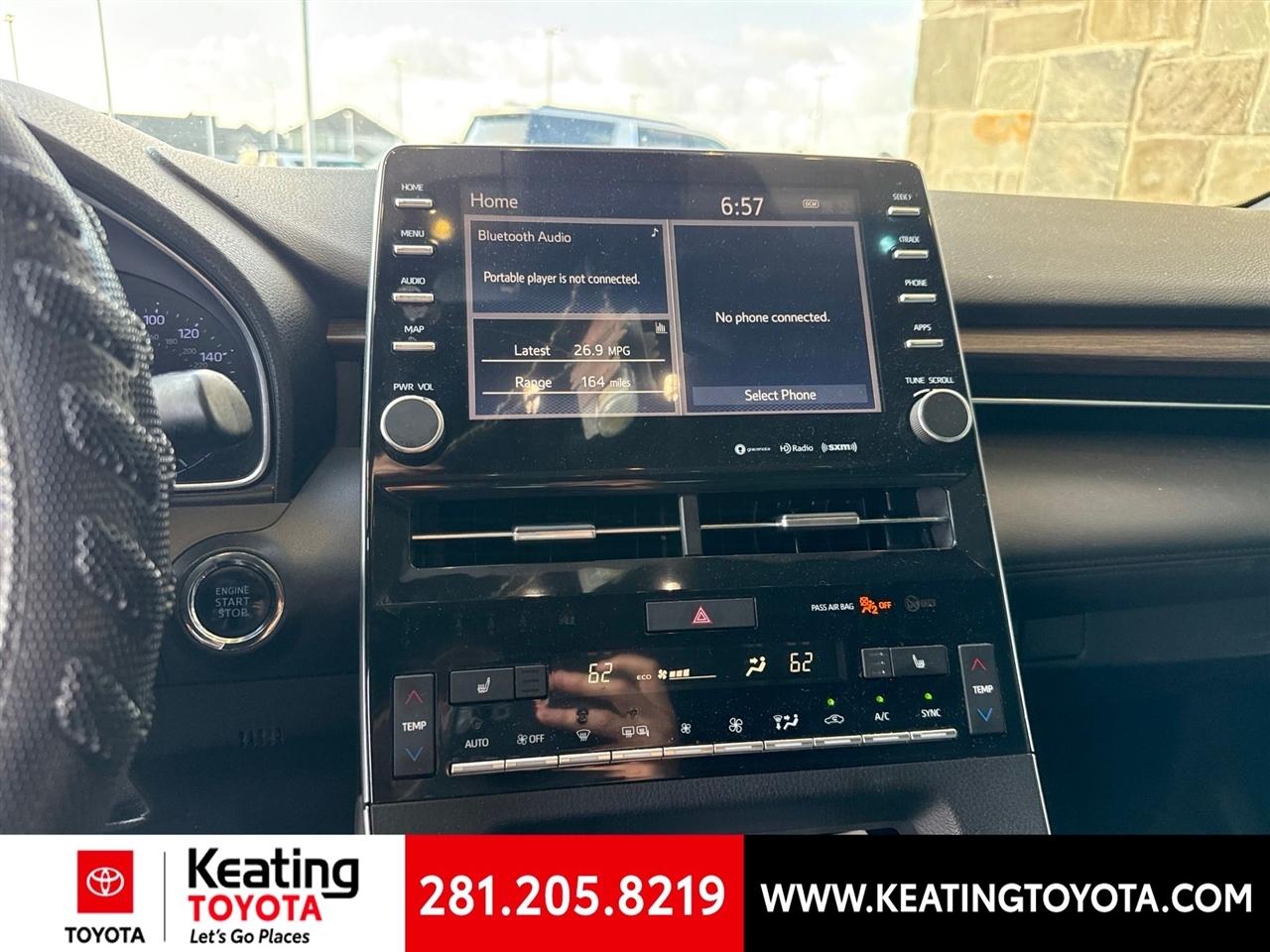 Toyota Avalon XLE 2019