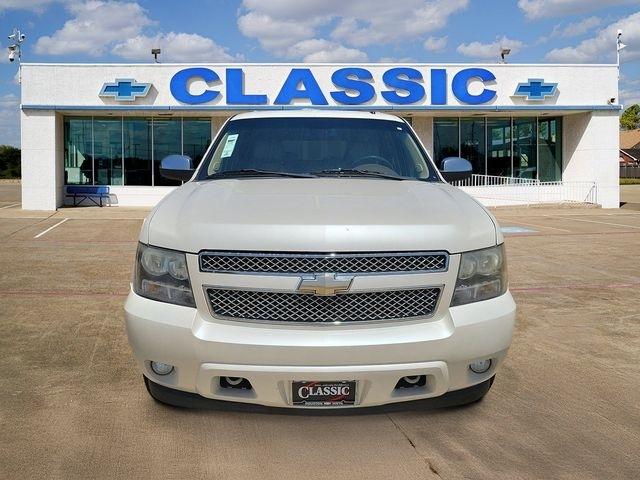 Chevrolet Suburban LTZ 1500 4WD 2011
