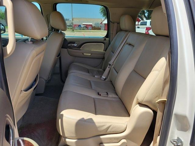 Chevrolet Suburban LTZ 1500 4WD 2011