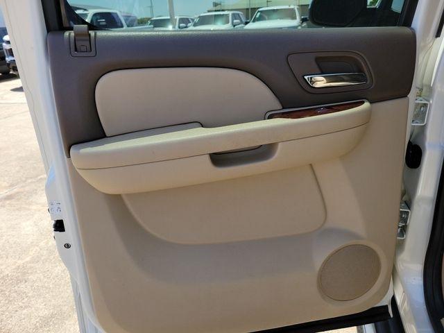 Chevrolet Suburban LTZ 1500 4WD 2011